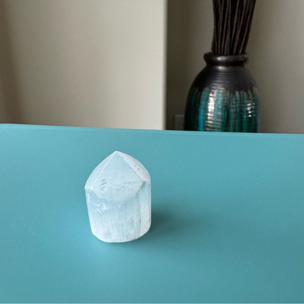 Selenite Mini Point Crystal - Picture 2 of 6